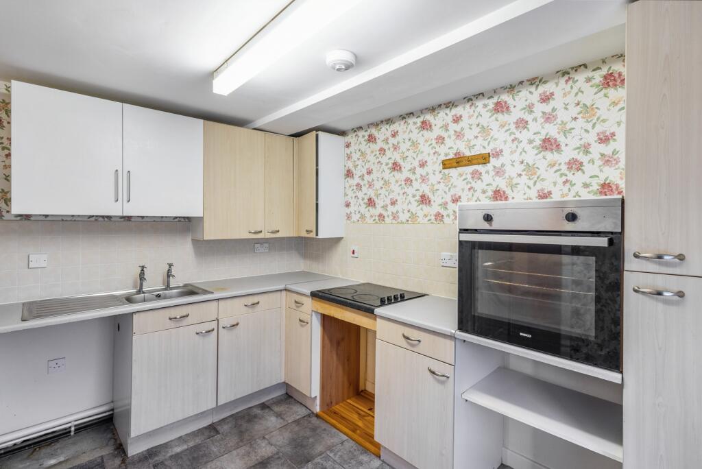 Flat 4, 2 Park Place, Knaresborough, North Yorkshire, HG5 0ER