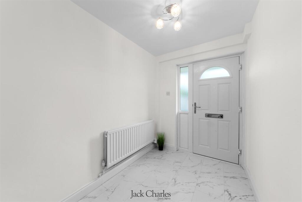 3 Thames Road _-11.jpg