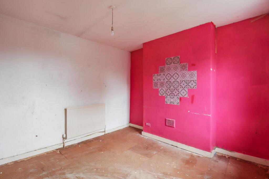 Flat B, 6 Palmerston Road, Forest Gate, London E7 8BH