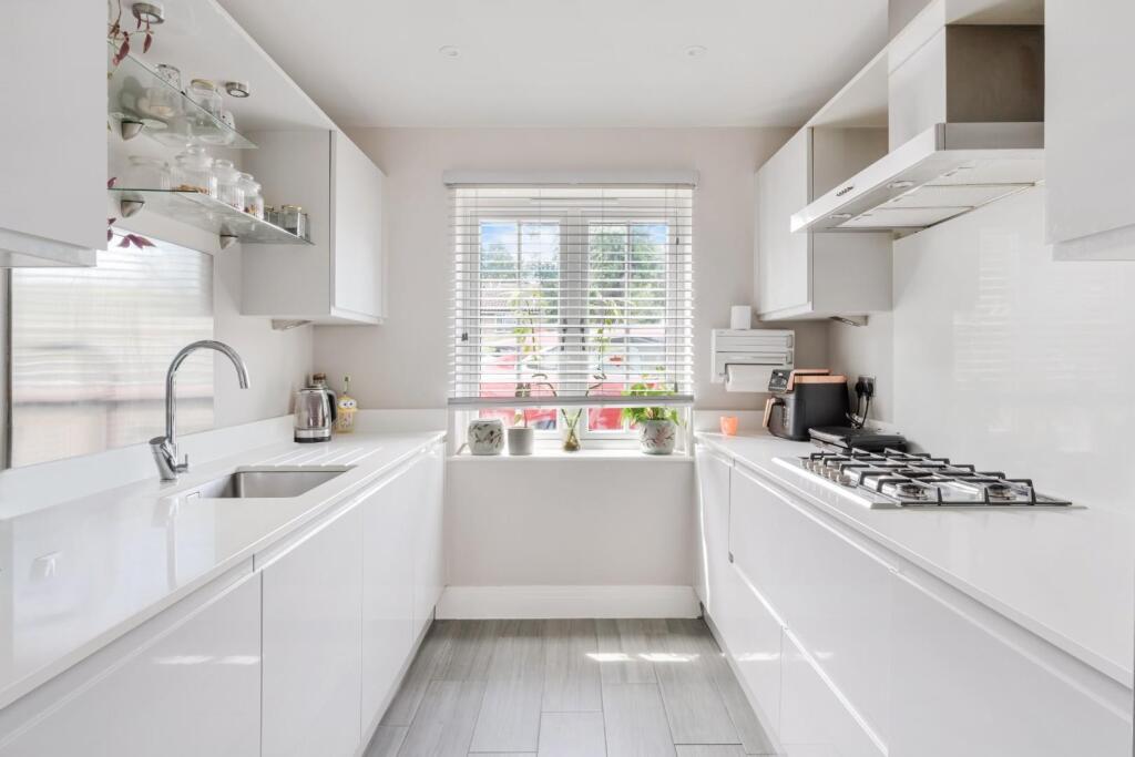 CHESSINGTON ROAD -14.jpg