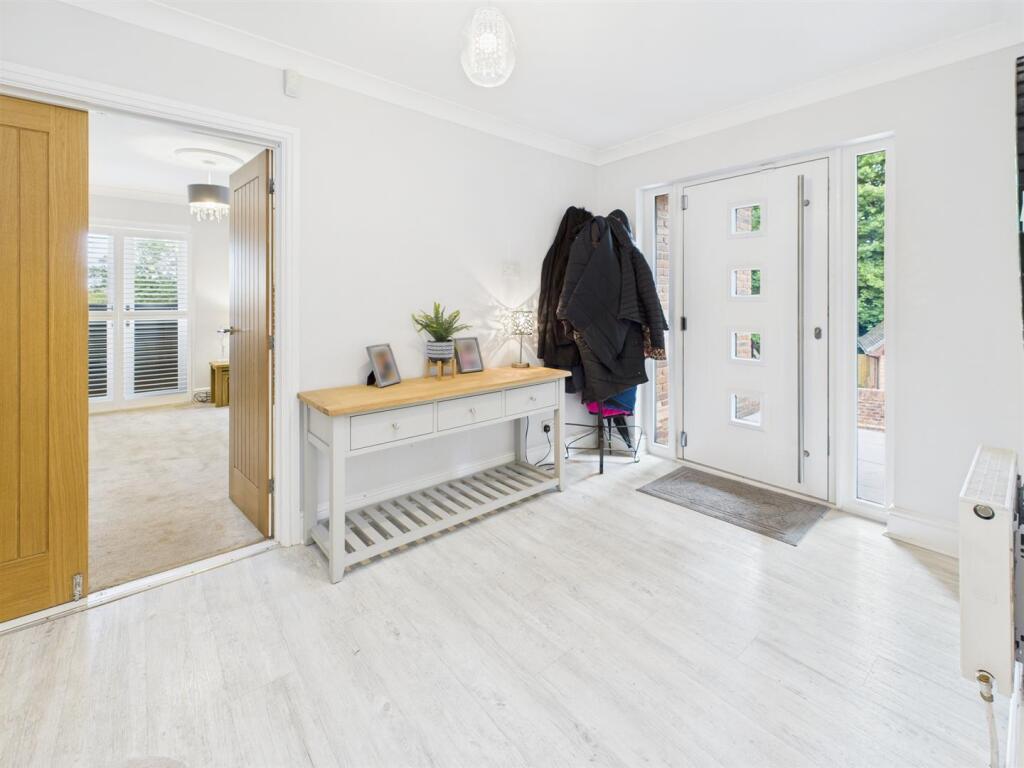 ENTRANCE HALL