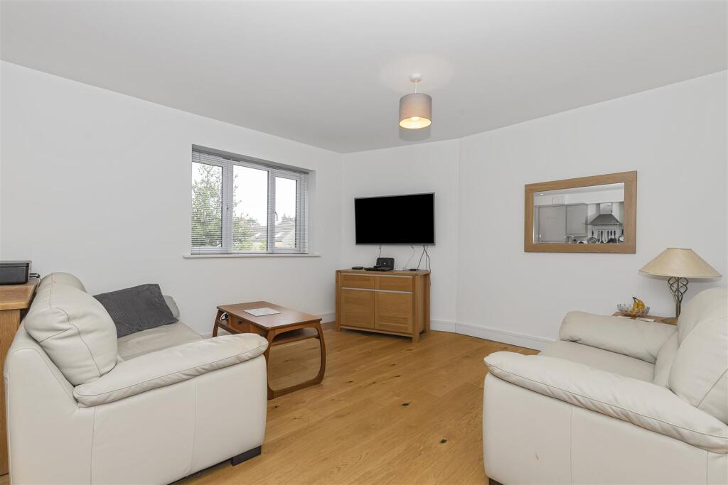 Lounge Area.jpg
