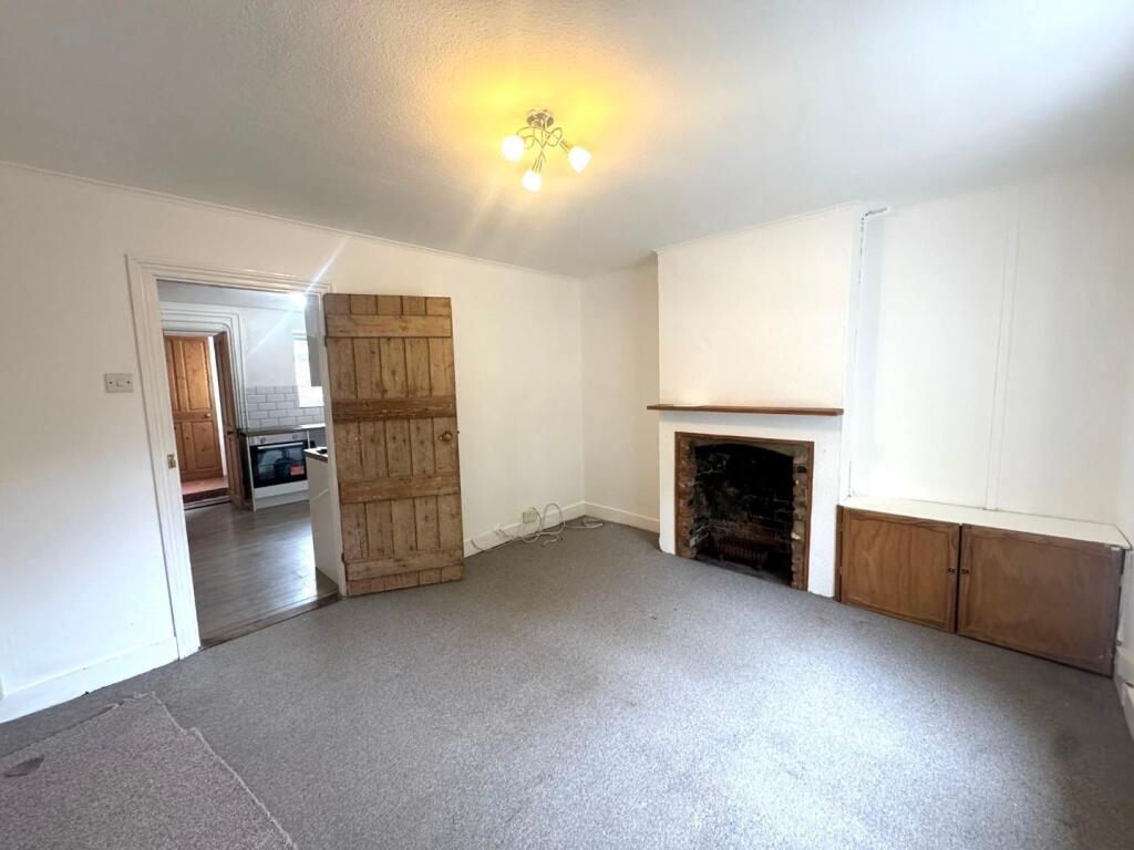 lounge 3.jpeg