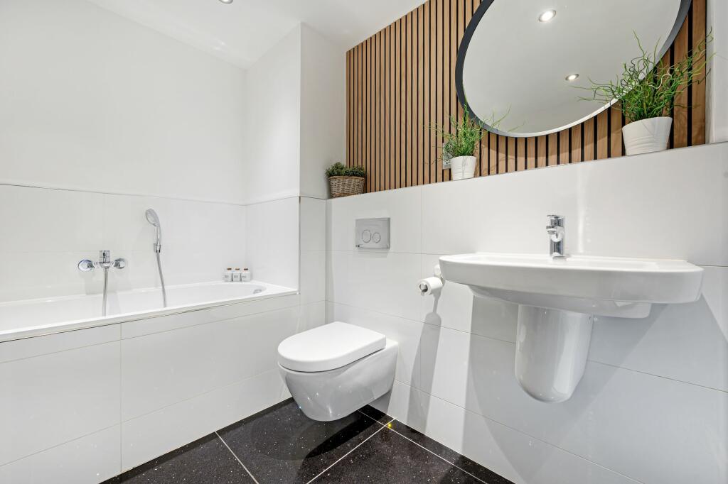 En-Suite to Master