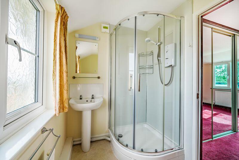 Ensuite shower Room