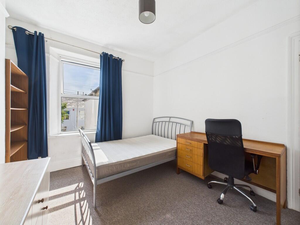 CAM02089G0-PR0499...