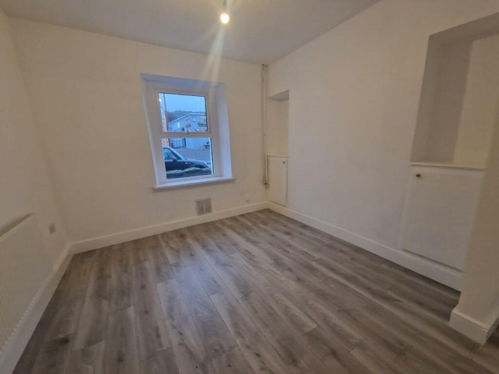 Open Plan Lounge / Dining Room