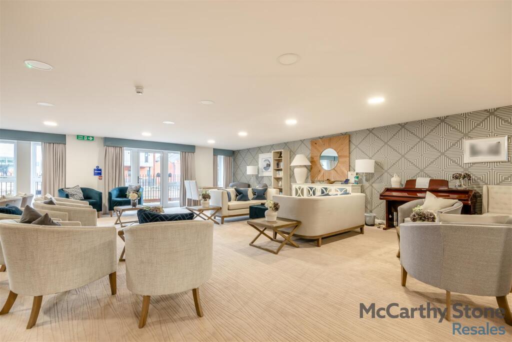 8668183-interior17.jpg