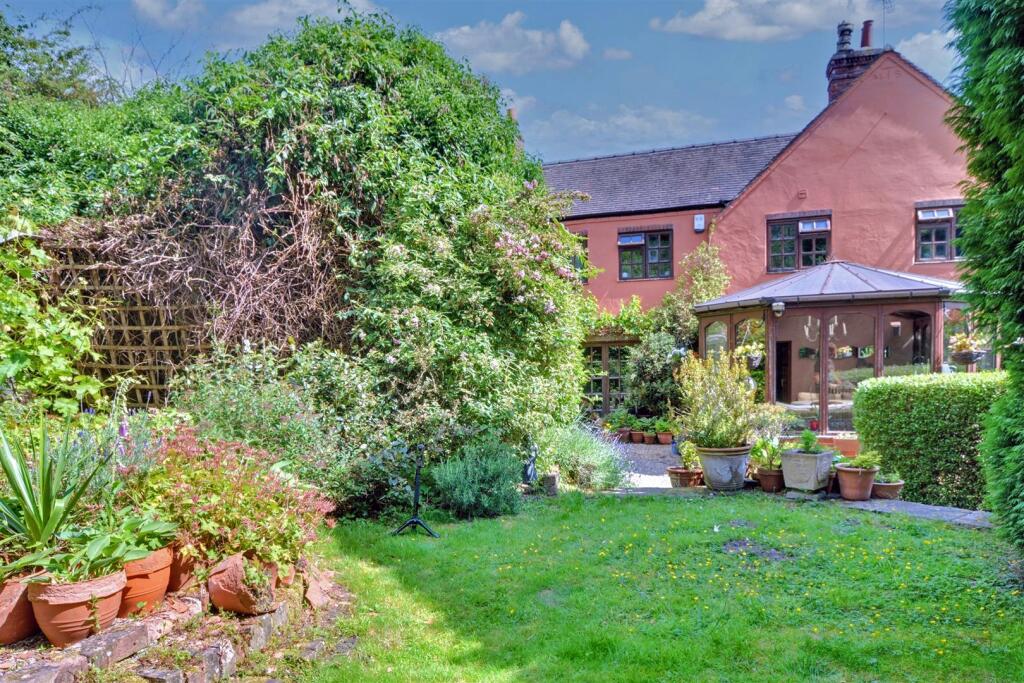 Garden_ (2).jpeg