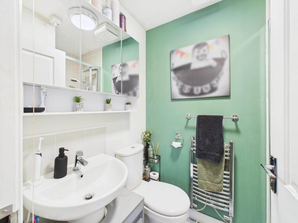 Ensuite To Master Bedroom