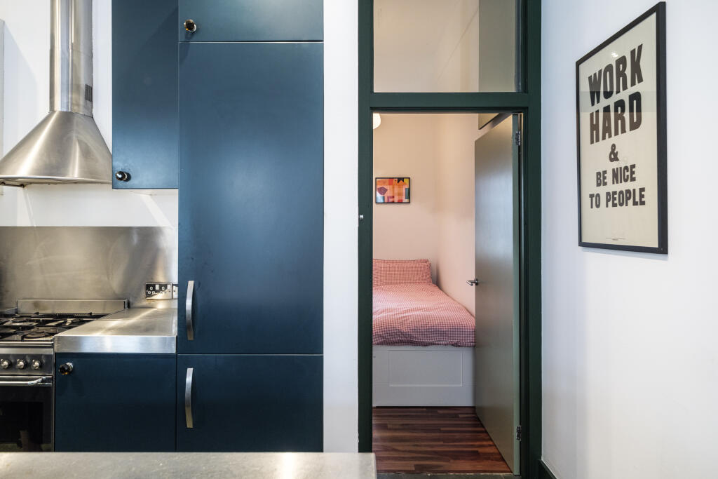 SUNLIGHT-SQUARE-1 (27).jpg