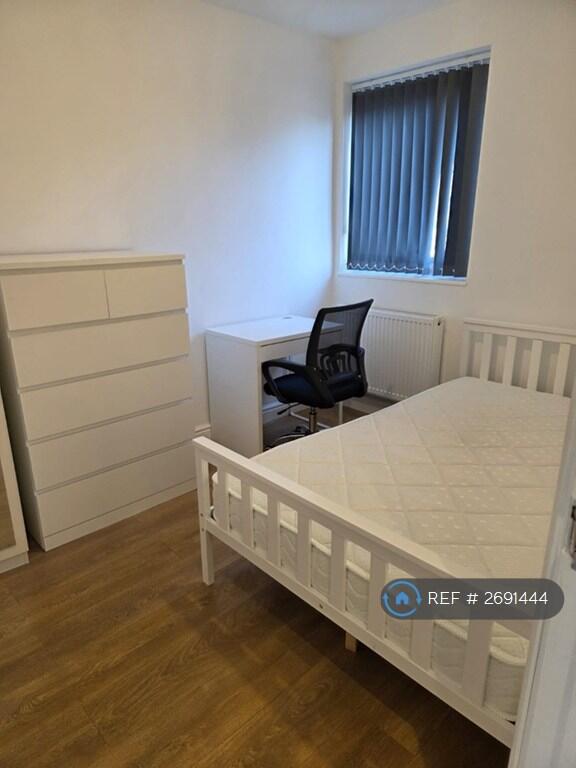 Double Bedrooms With New Matching 