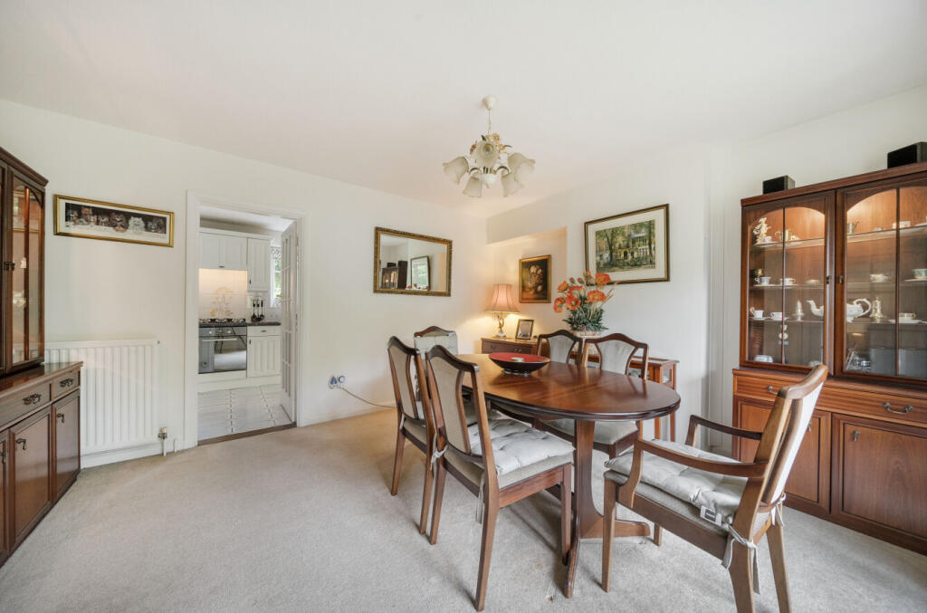 1296274-7-682dd56...