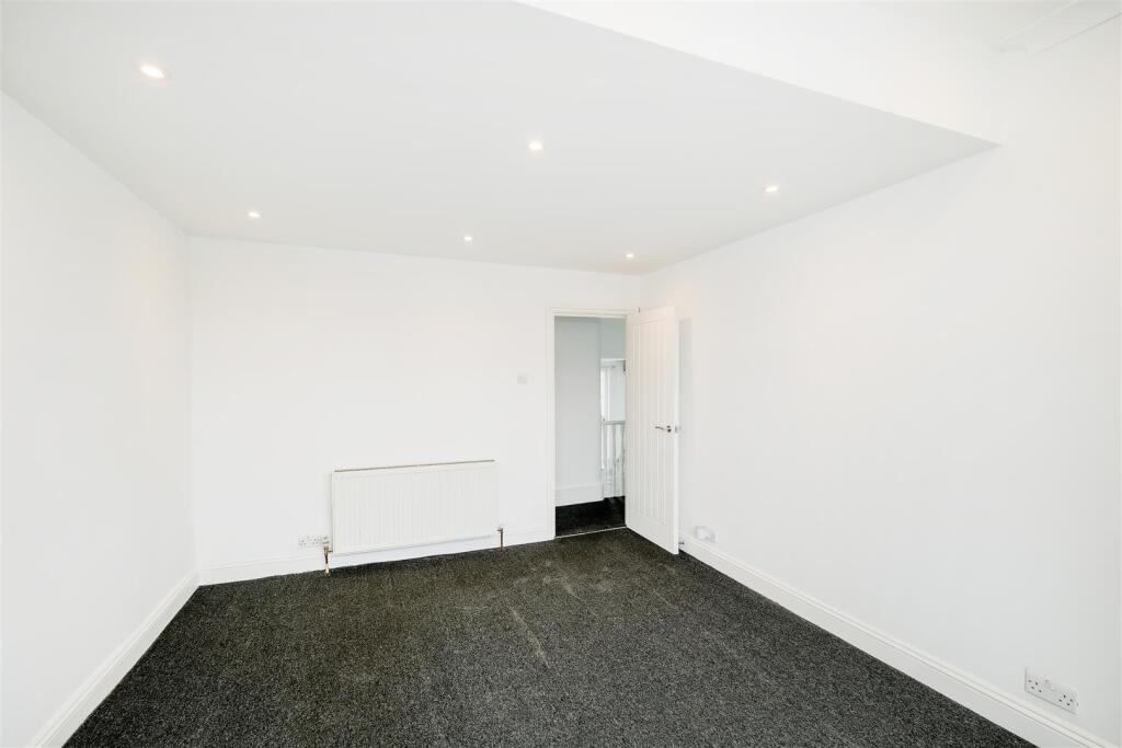 102b Elgin Road-16.jpg