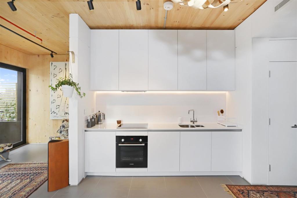Kitchen new.jpg