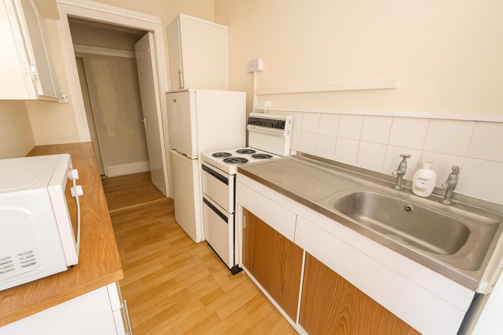 ChatGPT Image Sep 25, 2025, 12_30_19 PM.png