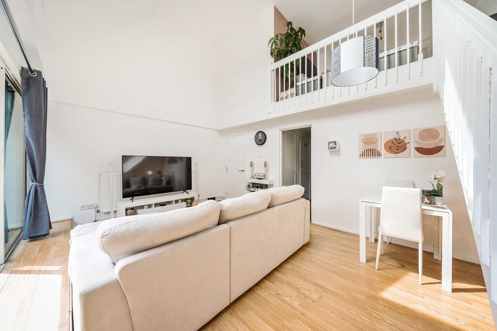 1315385-8-685c0745d9