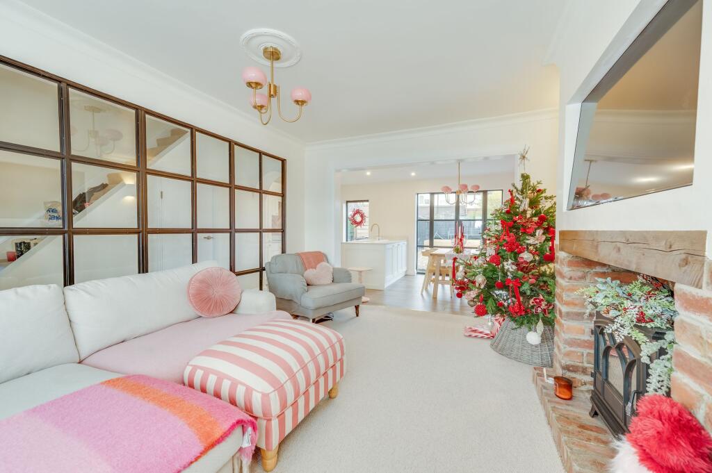 KITCHEN/DINER AND LIVING ROOM