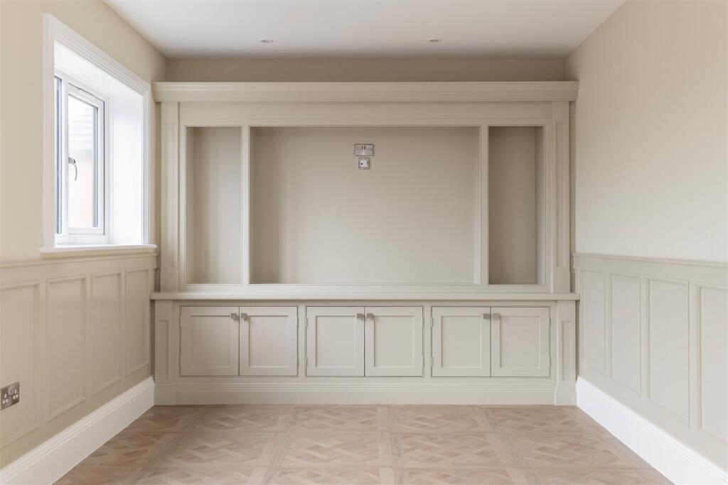 Kitchen/Diner/Snug (Example)