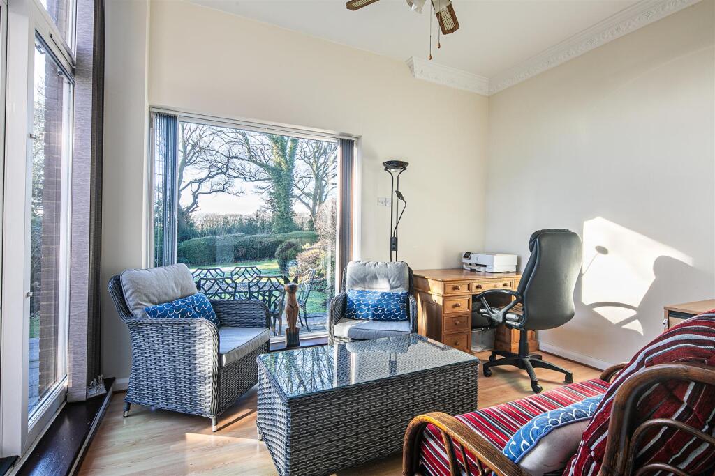 Garden room