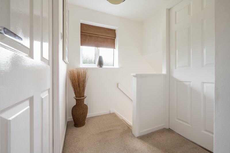 FIRST FLOOR LANDING