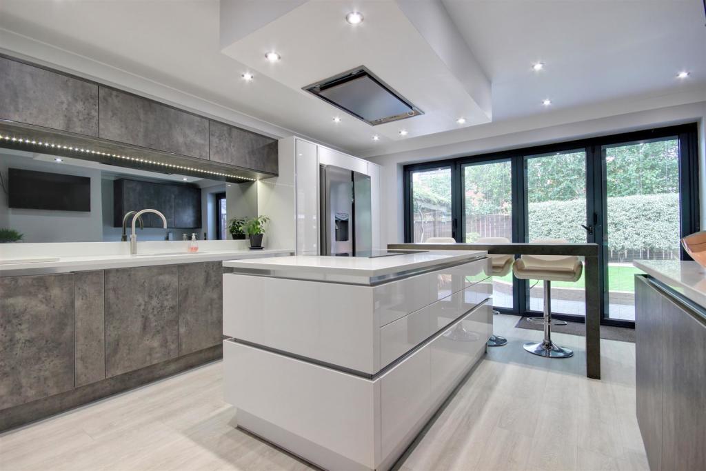Mill Rise (12).jpg