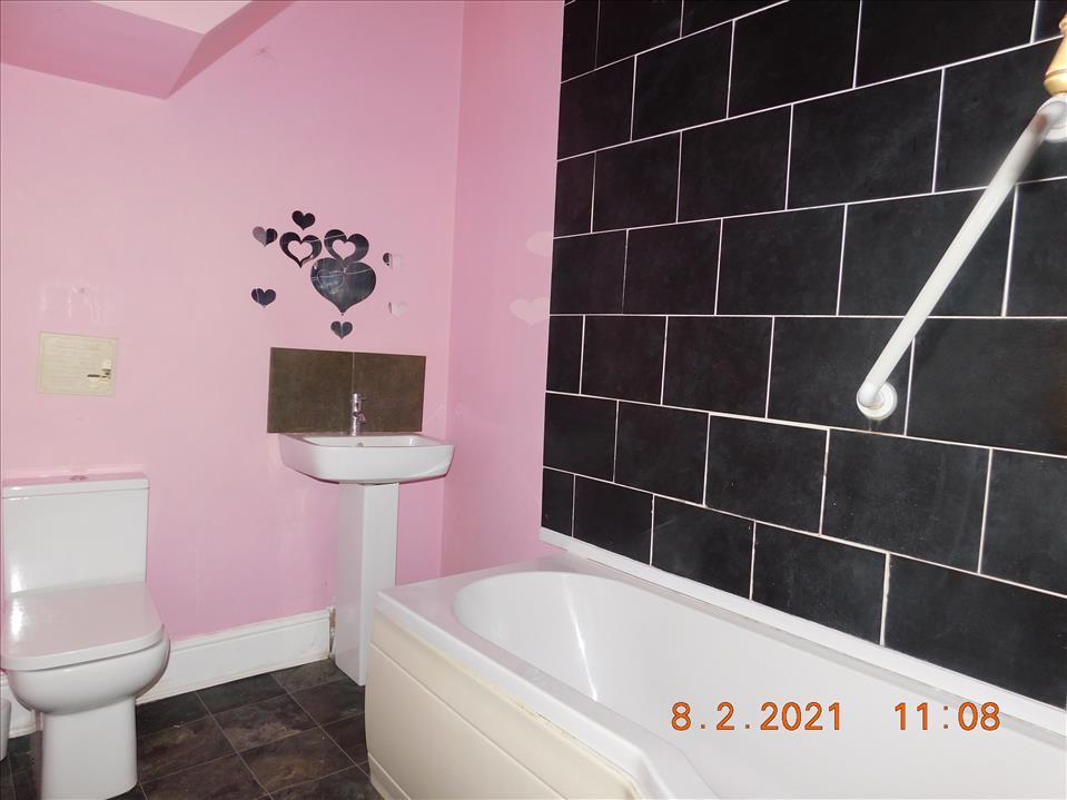 DOWNSTAIRS BATHROOM