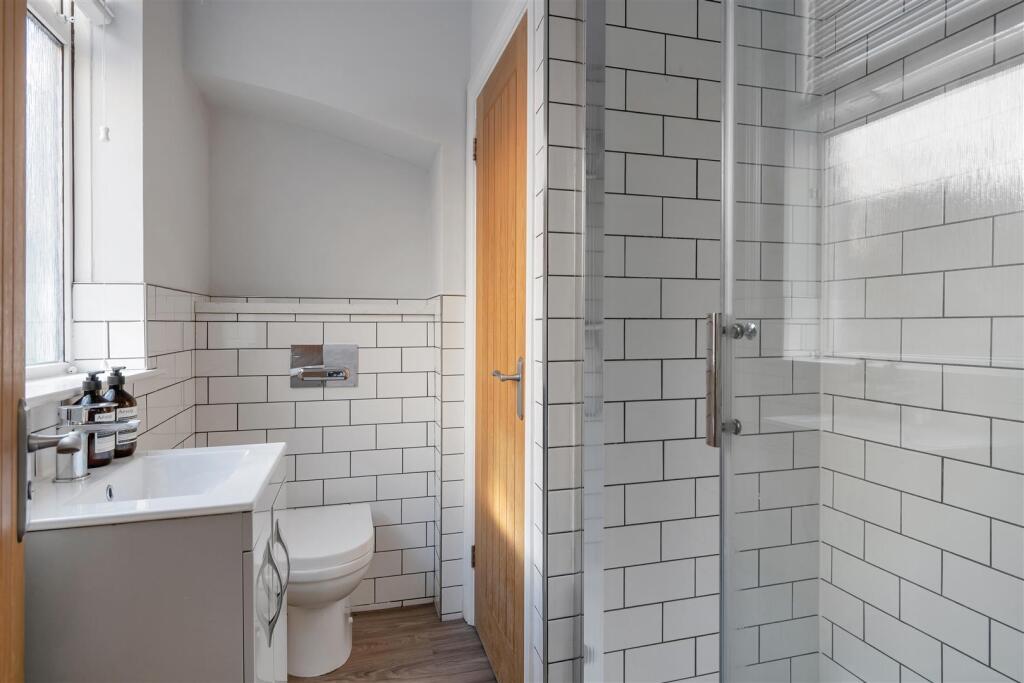 A, 11 Larkdale Rd-Hi-6.jpg