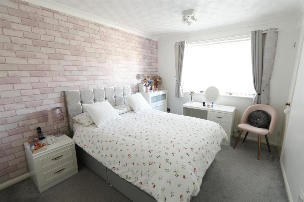 131 Elgar Drive, Shefford (7).JPG