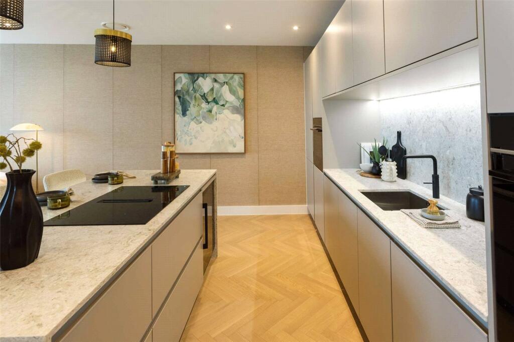 Show Apartment