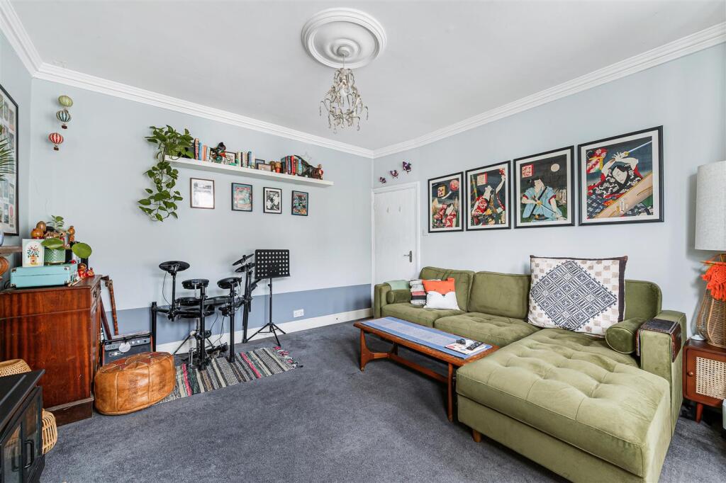 57a Summerlands Avenue-4.jpg