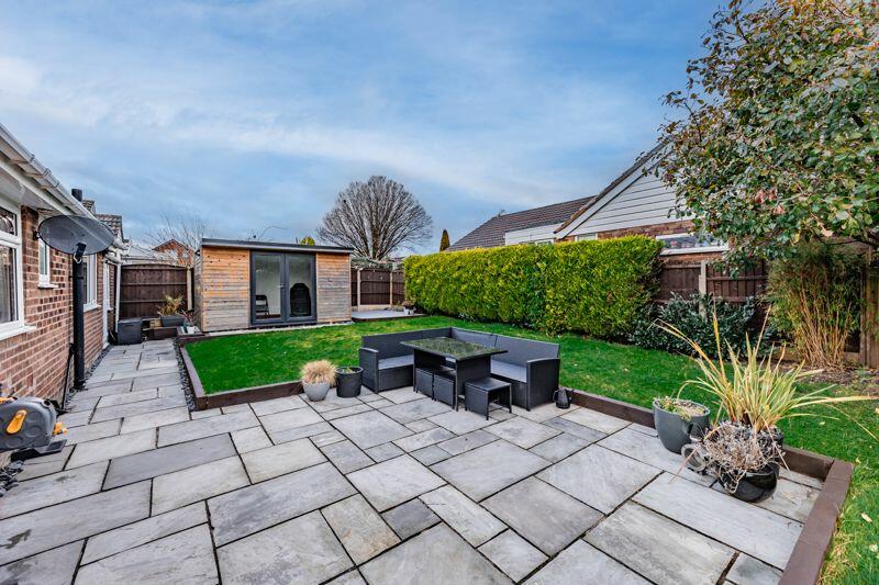Garden &amp; Summer House
