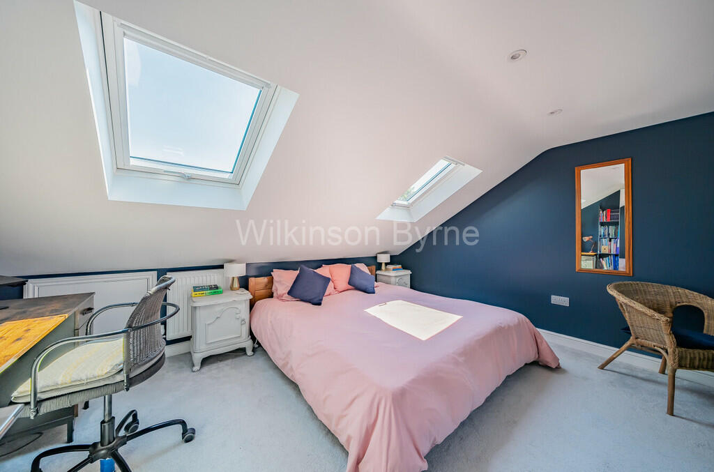 efd84315-df31-4f3...