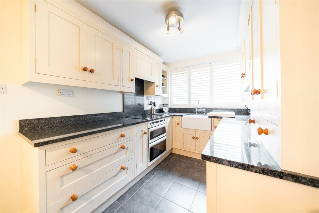 Kitchen-3.jpg