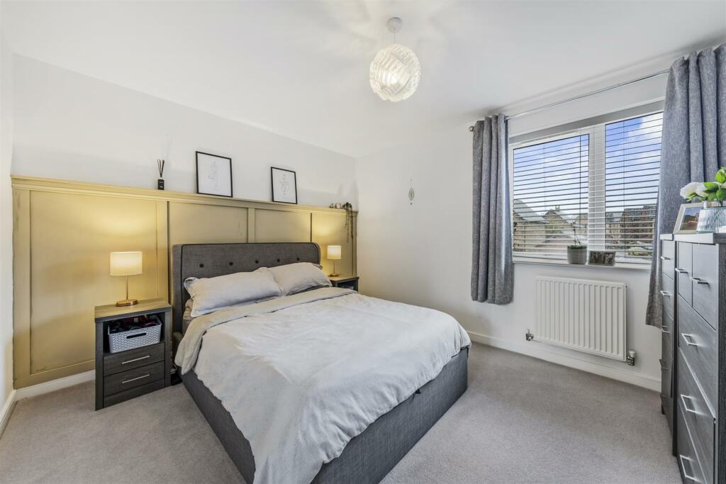 Flat14,327BarrosaWayWeb16.jpg