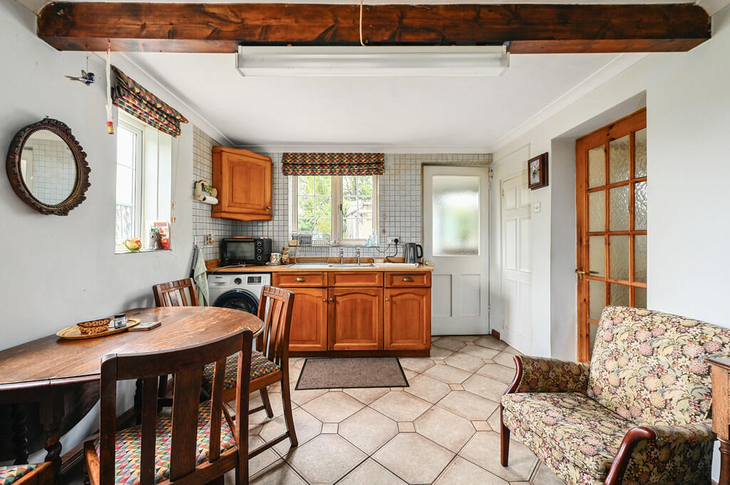 10 quarry cottage...