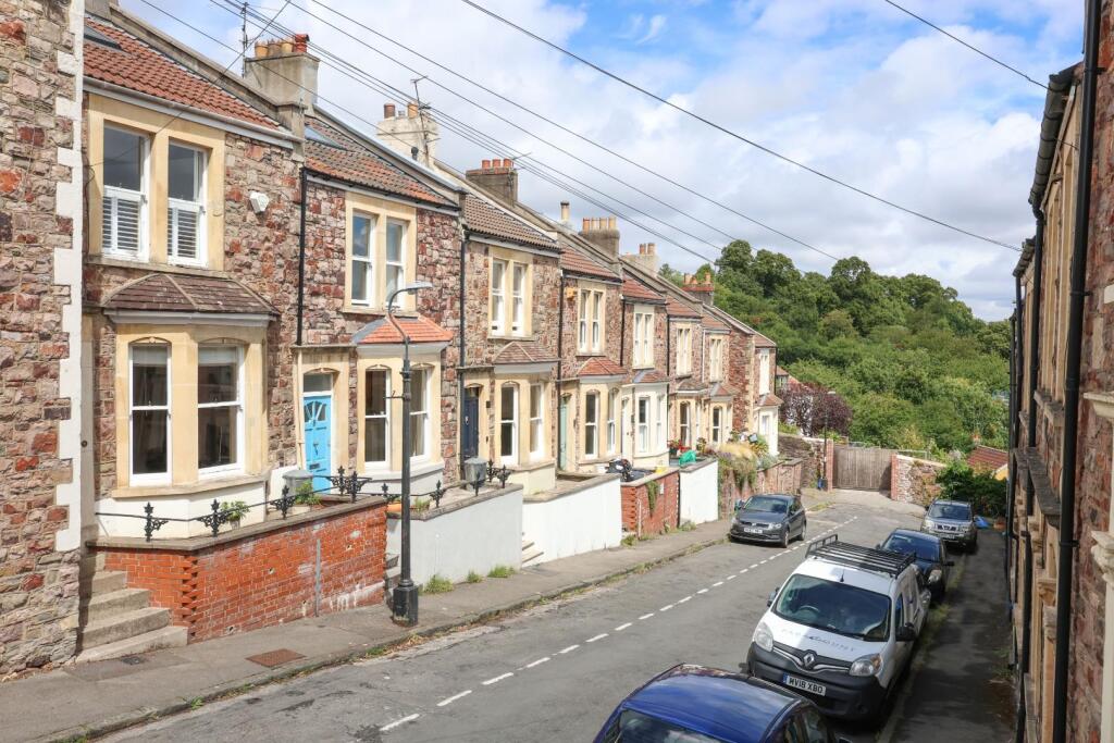 7 Southernhay Avenue 41.JPG