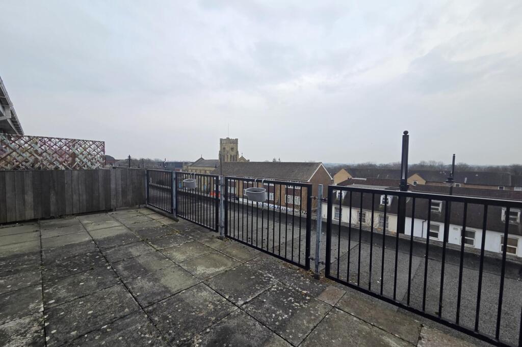 ROOF TERRACE