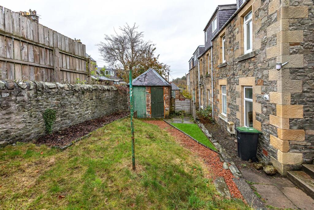 9 Millburn Place Selkirk 37.JPG