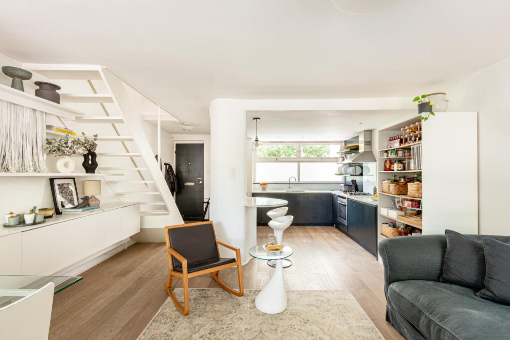 292397 - 25_6_TMH W2 6NE8314-Enhanced-NR-Edit.jpg