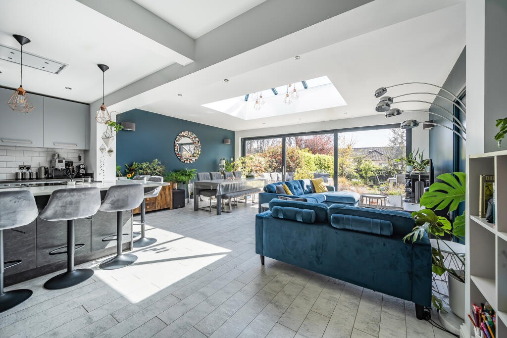 Kitchen/Living/Dining Area