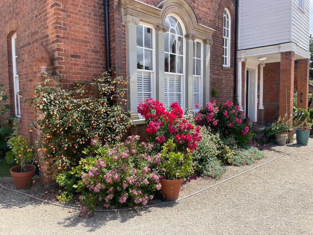 Stunning entrance to apartments