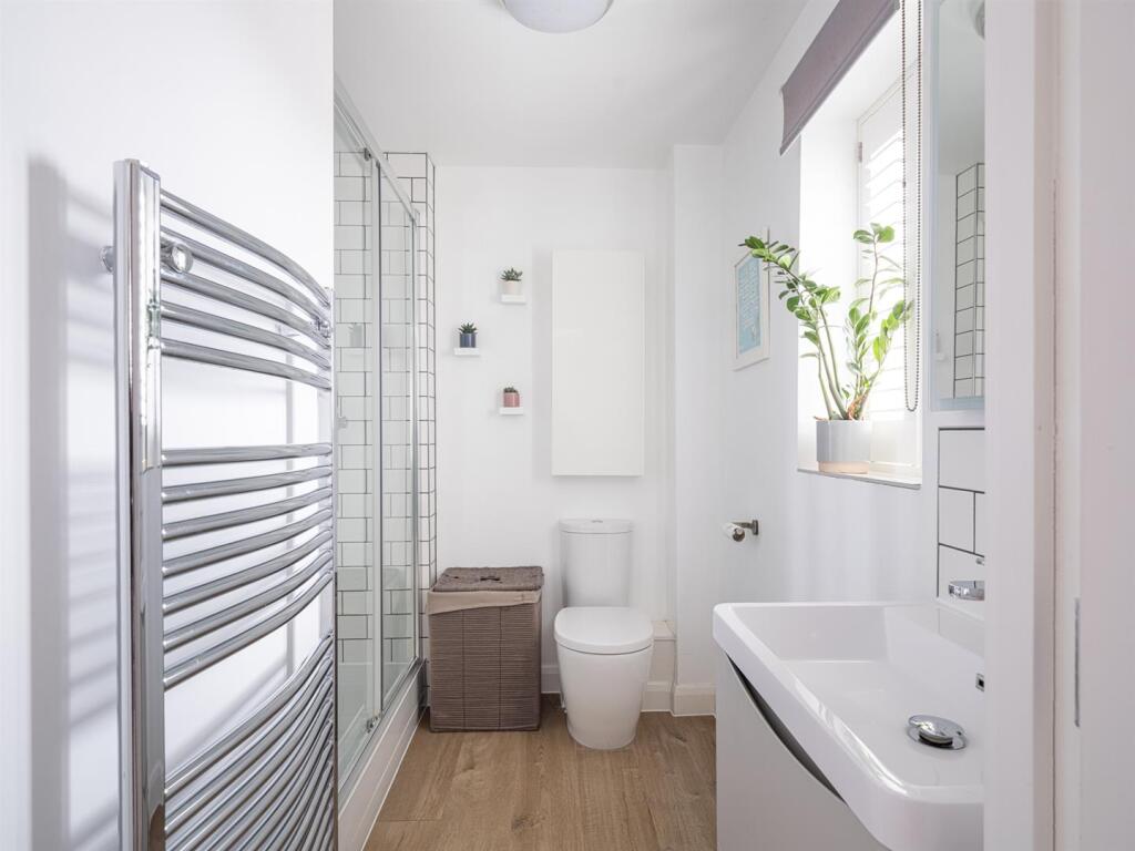 2 Chandlers Mews-34.jpg