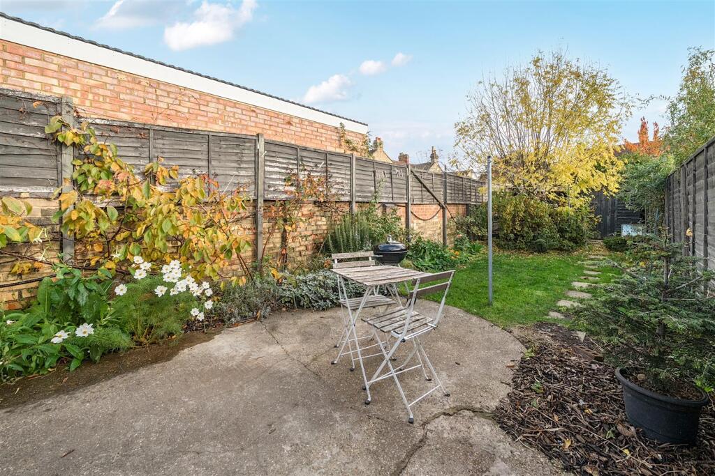 patio garden h.jpg
