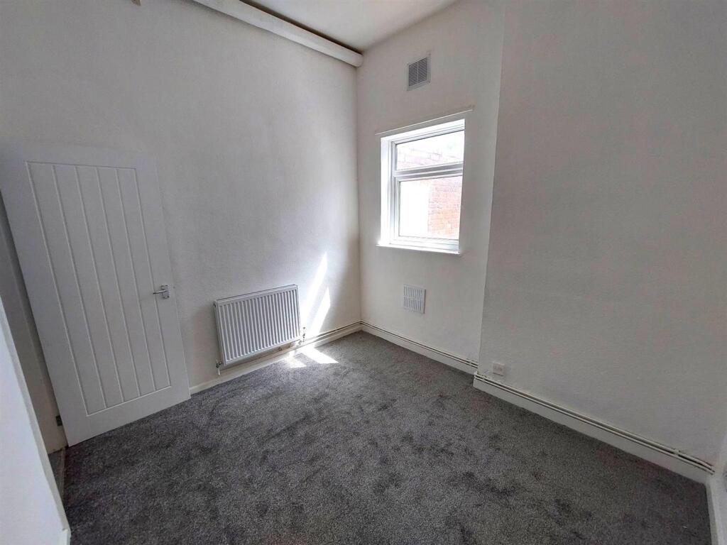 Flat 5 City Road 2.jpg