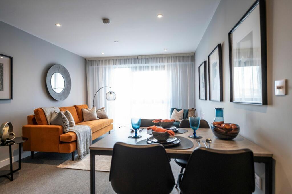 Living room / Dining area