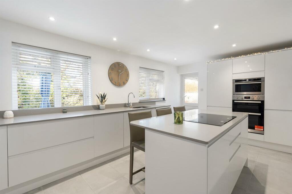 11MeadowBank.16.jpg