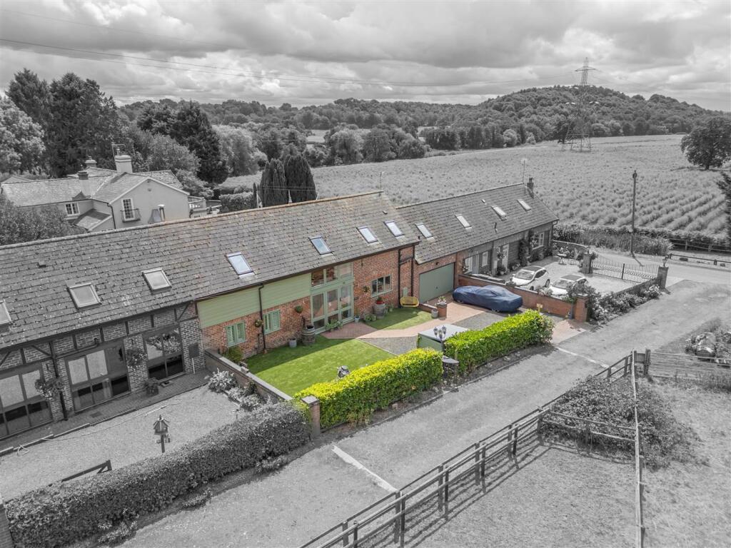 Wisteria Barn Deansford Lane