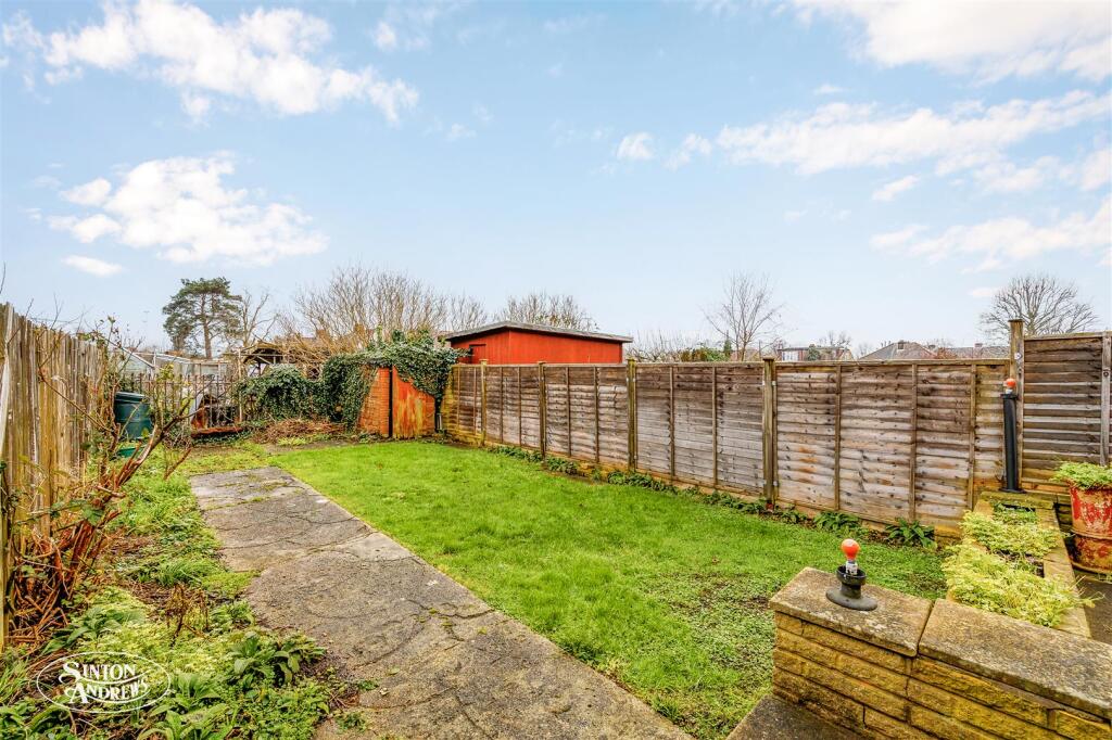 60 Haslemere Avenue-7.jpg