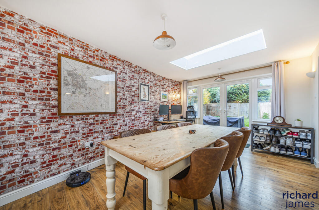 0b62e9dd-c9a0-406...